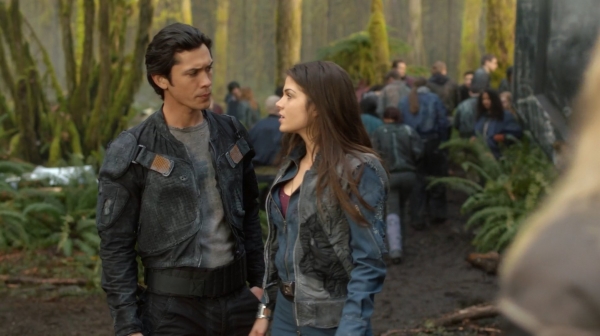 The 100 Season One Episode One Pilot Captures-1709
