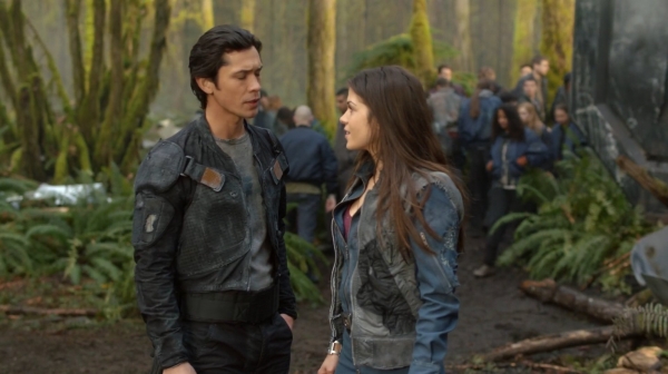 The 100 Season One Episode One Pilot Captures-1707
