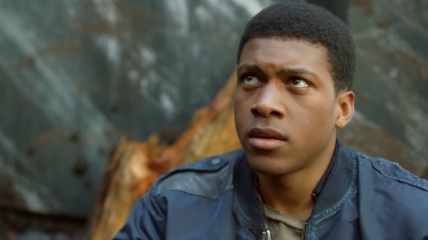 The 100 Season One Episode One Pilot Captures-1700

