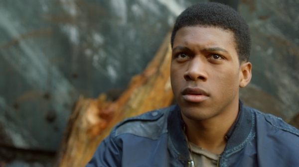 The 100 Season One Episode One Pilot Captures-1695
