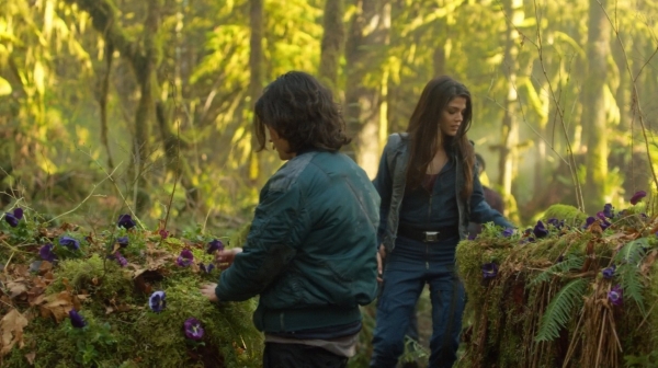 The 100 Season One Episode One Pilot Captures-1643
