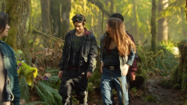 The 100 Season One Episode One Pilot Captures-1630
