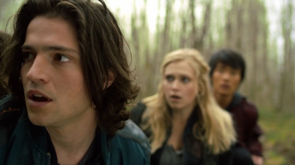 The 100 Season One Episode One Pilot Captures-1555
